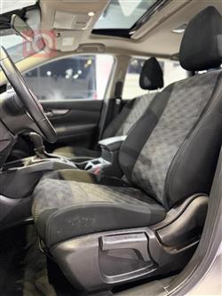 نيسان قاشقاي